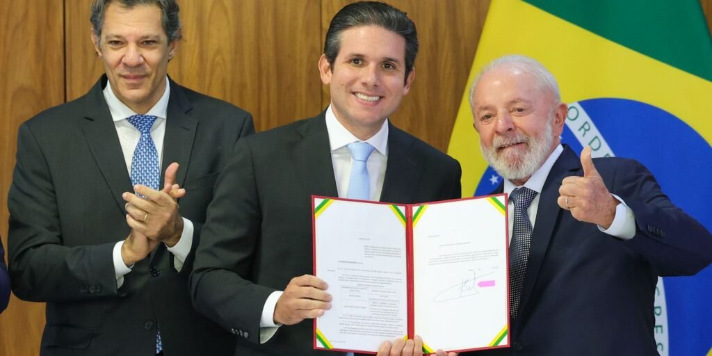 Entenda a reforma do Imposto de Renda enviada ao Congresso Entenda a reforma do Imposto de Renda enviada ao Congresso