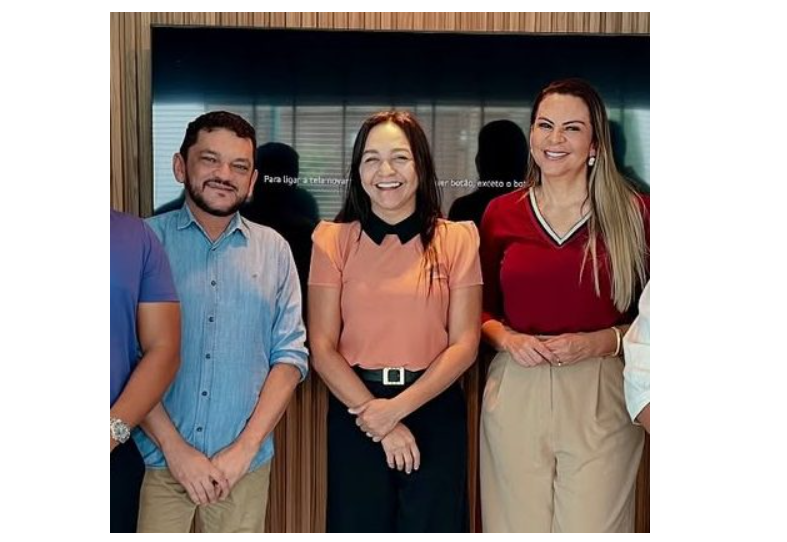 Após reunião com DNIT, Cláudio Cunha e Eliziane Gama anunciam ampliação de recursos do governo Lula para a MA-014 Após reunião com DNIT, Cláudio Cunha e Eliziane Gama anunciam ampliação de recursos do governo Lula para a MA-014