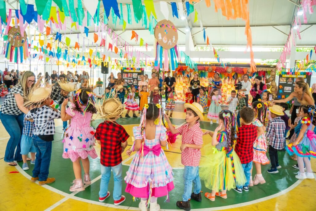 Creche-Escola Sementinha celebra cultura nordestina em manhã junina Creche-Escola Sementinha celebra cultura nordestina em manhã junina