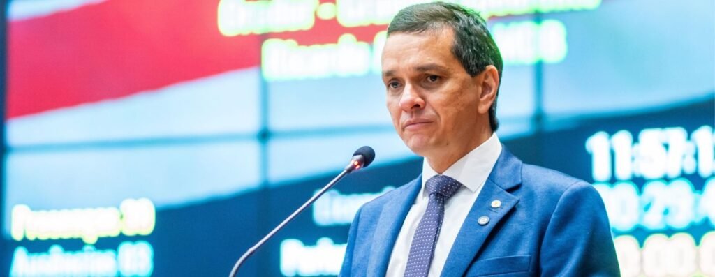 Ricardo Arruda repercute declarações do secretário Rubens Pereira sobre rompimento entre Carlos Brandão e Flávio Dino