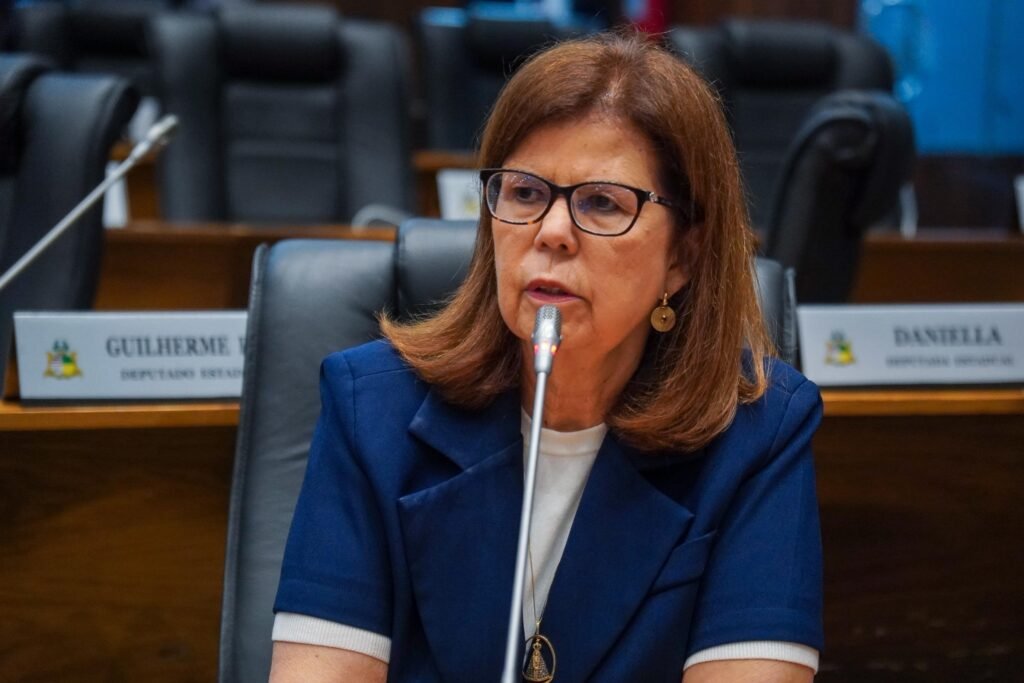 Helena Duailibe contesta oposição e esclarece sobre construção participativa do Maranhão Livre da Fome Helena Duailibe contesta oposição e esclarece sobre construção participativa do Maranhão Livre da Fome