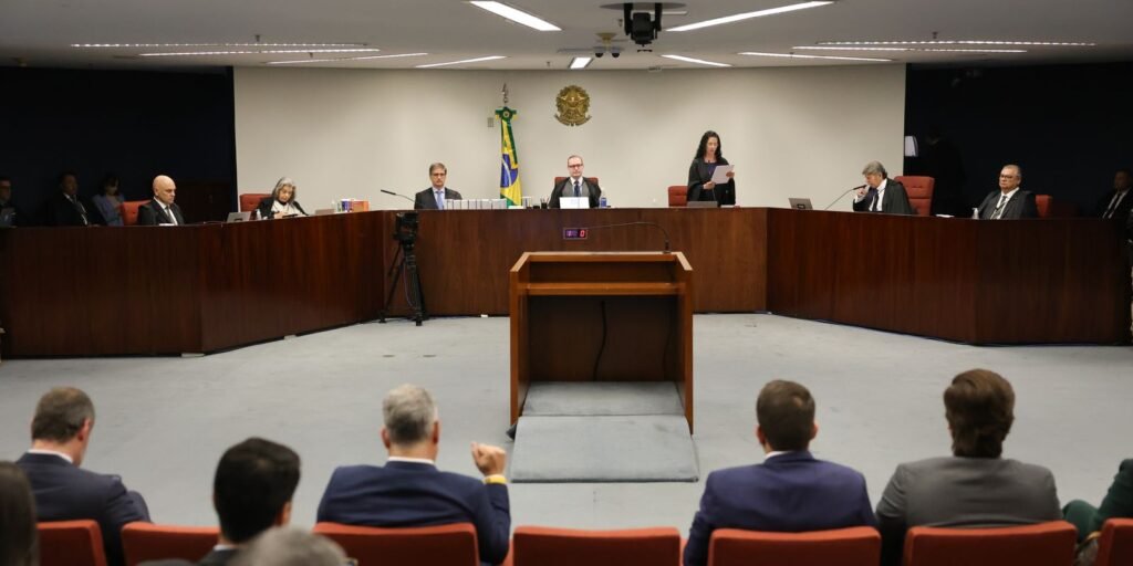 STF aprova ata do julgamento de Bolsonaro
