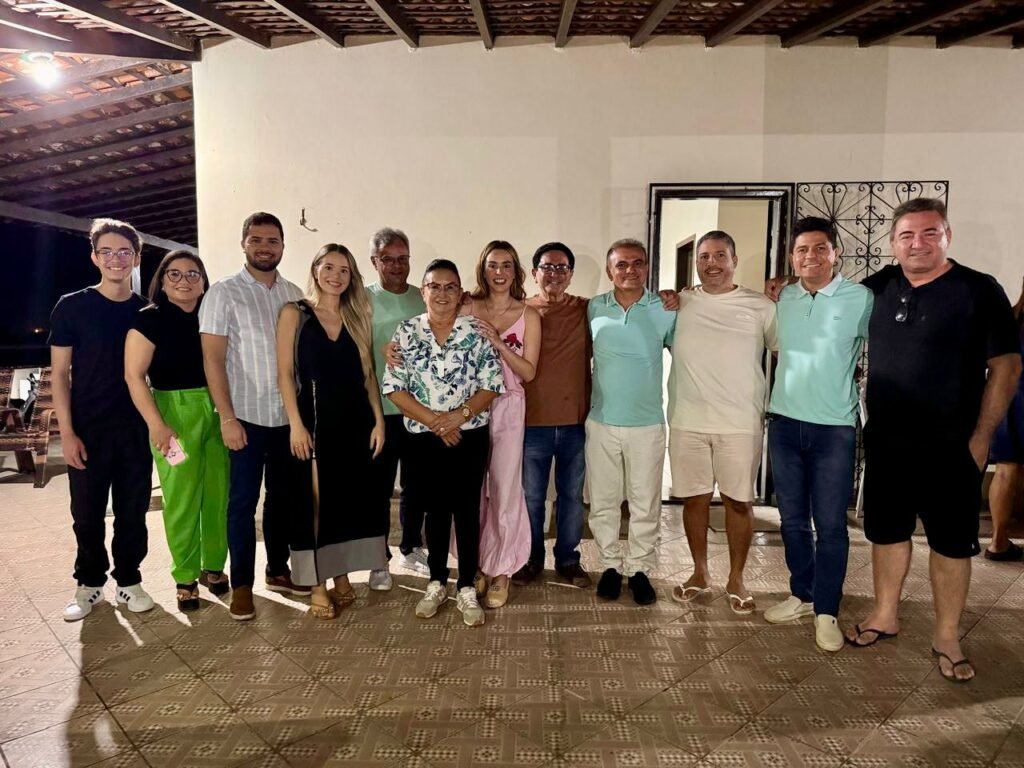 Natassia Weba desponta com força em Santa Luzia do Paruá Natassia Weba desponta com força em Santa Luzia do Paruá