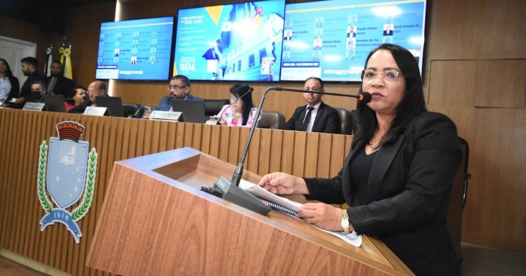 Concita Pinto apresenta relatório de trabalho desenvolvido pela CCJ em 2023