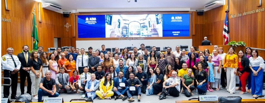 Assembleia realiza sessão solene em alusão à campanha ‘Setembro Amarelo’ para homenagear Movimento Recomeço Assembleia realiza sessão solene em alusão à campanha ‘Setembro Amarelo’ para homenagear Movimento Recomeço