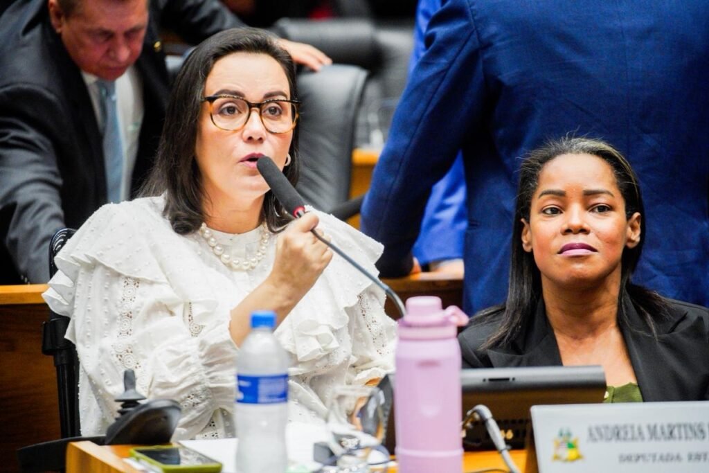 Andrea Rezende destaca importância da doação de órgãos no encerramento do “Setembro Verde” Andrea Rezende destaca importância da doação de órgãos no encerramento do “Setembro Verde”