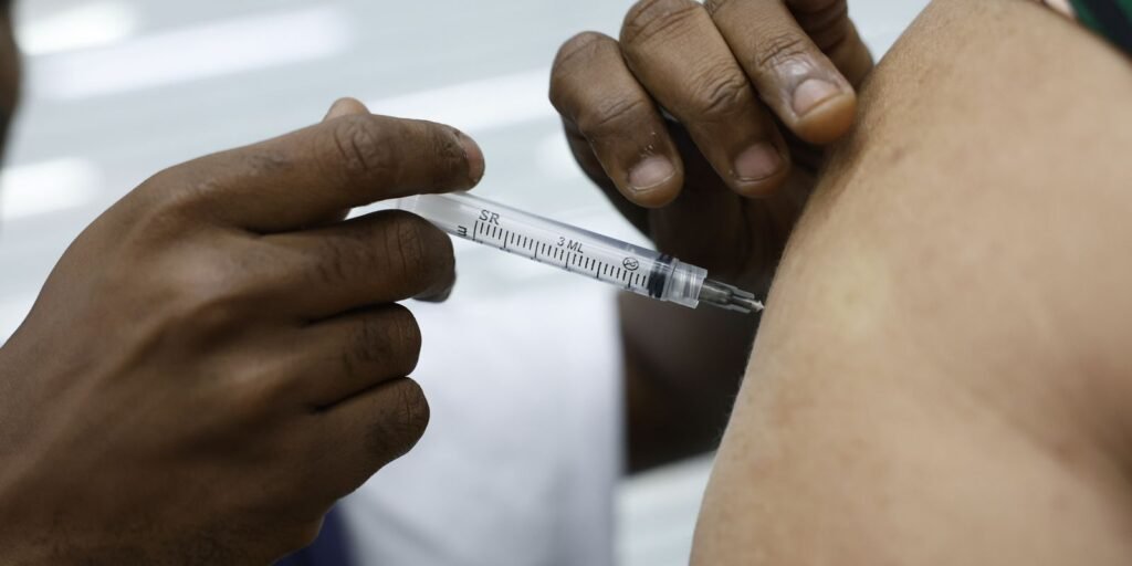 Internação por Influenza A e Covid crescem no Distrito Federal e Goiás Internação por Influenza A e Covid crescem no Distrito Federal e Goiás