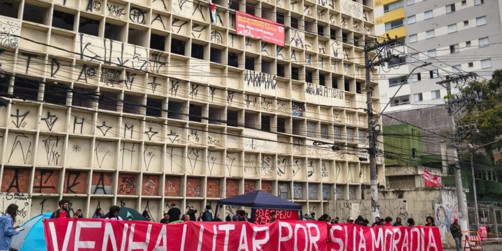 Guarda Civil de Diadema impede acesso de famílias à ocupação Guarda Civil de Diadema impede acesso de famílias à ocupação