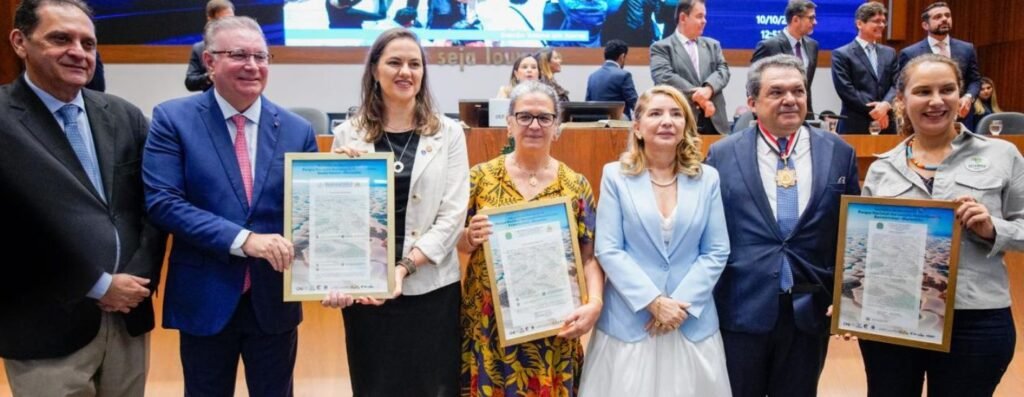 Assembleia e TJMA celebram entrega do Registro Imobiliário do Parque Nacional dos Lençóis Maranhenses Assembleia e TJMA celebram entrega do Registro Imobiliário do Parque Nacional dos Lençóis Maranhenses
