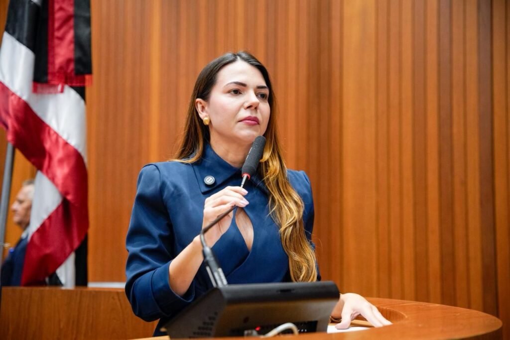 Alema é finalista do Prêmio Unale Assembleia Cidadã com projeto da deputada Janaina