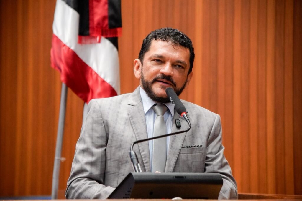 Cláudio Cunha propõe criação de Frente Parlamentar de Segurança Pública na Assembleia Cláudio Cunha propõe criação de Frente Parlamentar de Segurança Pública na Assembleia