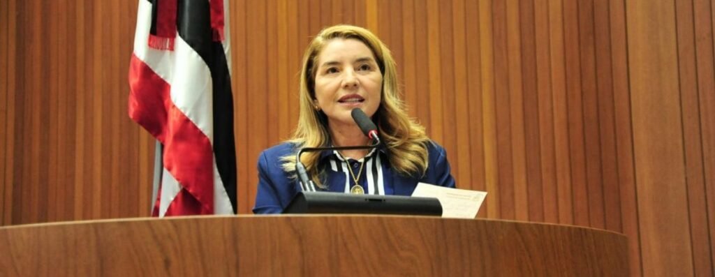 Iracema Vale agradece honrarias e destaca avanços na valorização da cultura