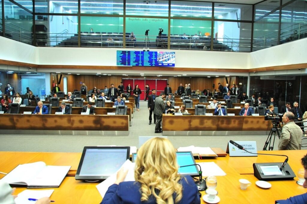 Aprovado PL que institui semana de conscientização sobre males causados por dispositivos eletrônicos