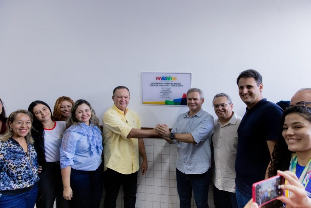 O secretário de assuntos Municipalistas Orleans ressalta investimentos do Estado em educação durante visita a Timon