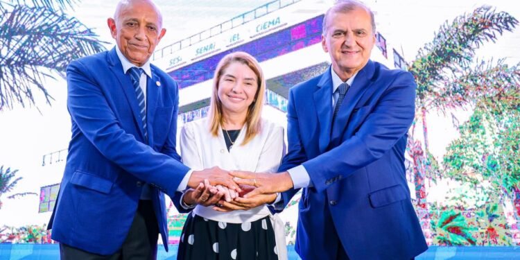 Iracema Vale participa do “Encontro de Trabalho com deputados estaduais”, promovido pela Fiema