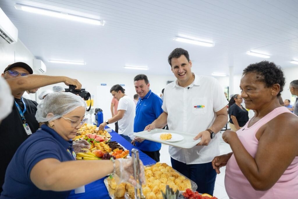 No aniversário de Barreirinhas, Orleans Brandão celebra entrega de pacote de obras e serviços para a cidade No aniversário de Barreirinhas, Orleans Brandão celebra entrega de pacote de obras e serviços para a cidade