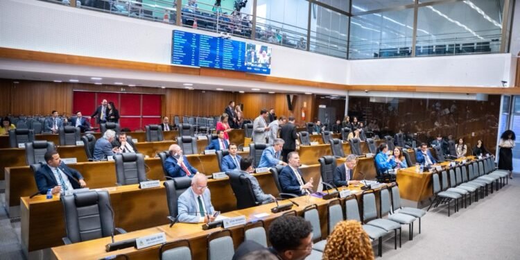 Assembleia aprova MP para implementação do programa ‘Minha Casa tem Banheiro’