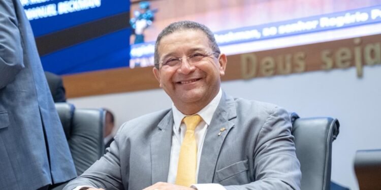 Deputado Jotta Pinto tome posse no lugar de Júnior Cascaria