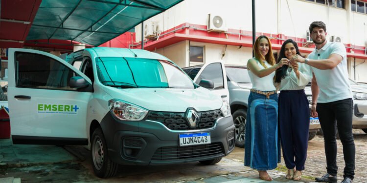 Parceria entre deputado Davi Brandão e Governo do Estado garante novo veículo para o Hemonúcleo de Bacabal