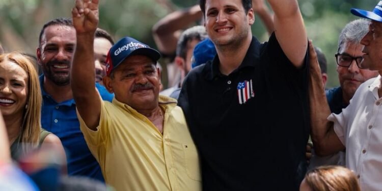 Em Colinas, Orleans recebe carinho da população e apoio de dezenas de prefeitos e lideranças