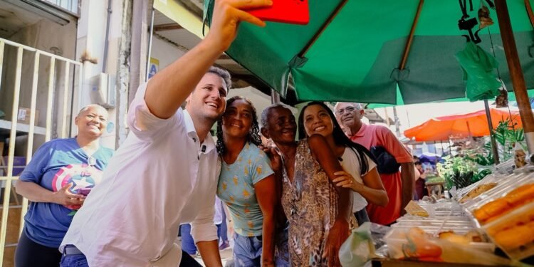 Orleans Brandão visita Feira do João Paulo, dialoga com trabalhadores e reforça compromisso com melhorias no espaço