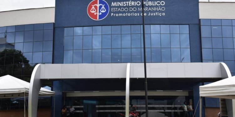 Alô, Ministério Público -MA : a vereadora Claudia Gomes denuncia suposto superfaturamento em reforma de hospital em São João Batista