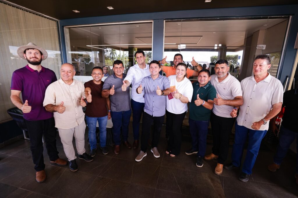 Prefeitos e vereadores do sul do Maranhão reafirmam apoio à pré-candidatura de Orleans Brandão durante encontro em Balsas