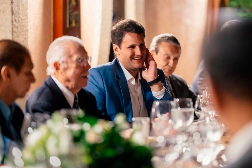 Orleans Brandão recebe apoio da cúpula do MDB em jantar oferecido por José Sarney em Brasília Orleans Brandão recebe apoio da cúpula do MDB em jantar oferecido por José Sarney em Brasília