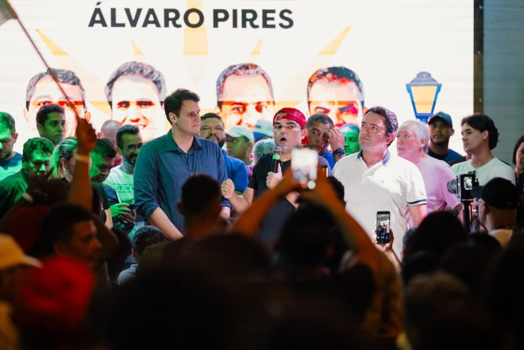 Orleans Brandão agradece carinho de moradores da área da Madre Deus e reafirma compromisso com desenvolvimento de São Luís