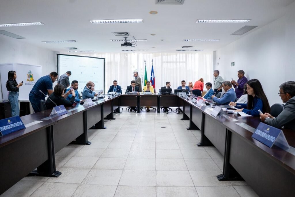 CCJ aprova parecer favorável a MP que mantém nível médio para concurso da PM e Bombeiros