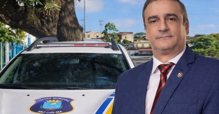 ESCÂNDALO NA SEMUSC: EM MEIO A POLÊMICAS, GESTÃO DE MARCOS AFONSO É FLAGRADA USANDO “GIROFLEX DA SHOPEE” EM VIATURAS DA GUARDA MUNICIPAL