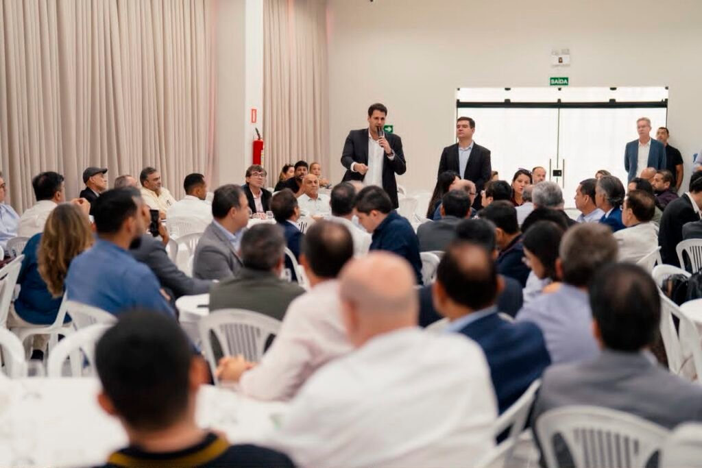 Em reunião com empresários, Orleans Brandão amplia diálogo com setor produtivo