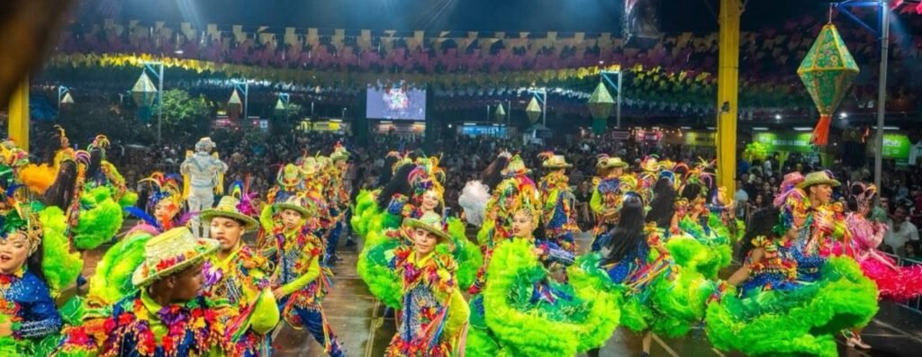 Cultura e tradição marcam penúltima noite do Arraial da Assembleia