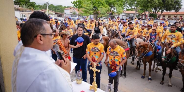 Orleans Brandão prestigia 41ª Vaquejada de Barreirinhas e destaca importância do evento para estímulo ao turismo da região