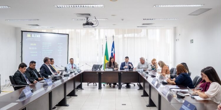 CPI da Assembleia Legislativa aprova requerimento para quebra de sigilo bancário e fiscal do vice-governador Felipe Camarão
