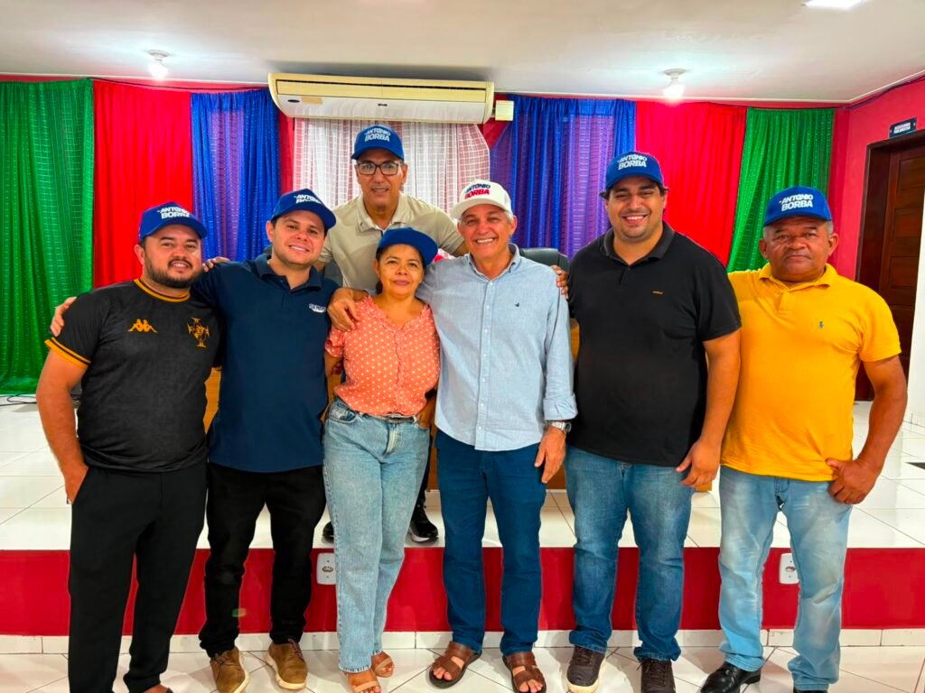 Dr. Antônio Borba reúne prefeito, vice e vereadores e reforça unidade política em torno de sua pré-candidatura Dr. Antônio Borba reúne prefeito, vice e vereadores e reforça unidade política em torno de sua pré-candidatura