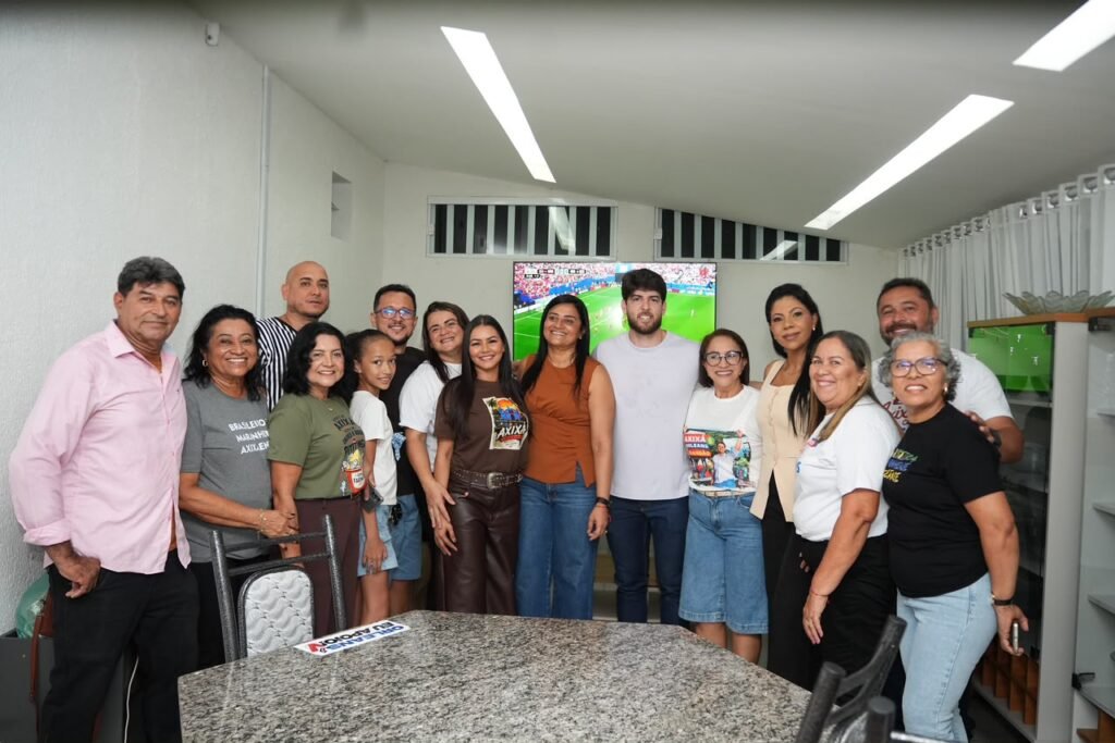 Axixá é Davi Brandão: todo o grupo político da prefeita Roberta Barreto fecha apoio à reeleição do deputado Axixá é Davi Brandão: todo o grupo político da prefeita Roberta Barreto fecha apoio à reeleição do deputado