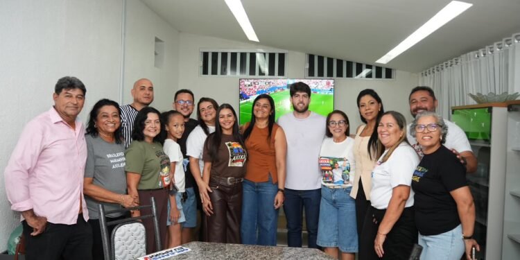 Axixá é Davi Brandão: todo o grupo político da prefeita Roberta Barreto fecha apoio à reeleição do deputado