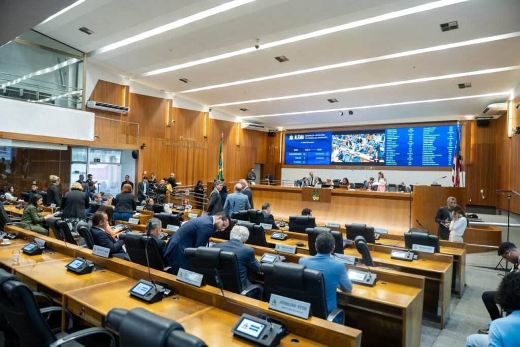 Assembleia define comissão que atuará durante o recesso parlamentar Assembleia define comissão que atuará durante o recesso parlamentar