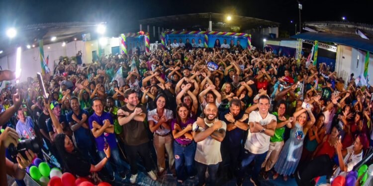 Com casa cheia na Salina do Sacavém, o Vereador Beto reúne lideranças e apresenta seu time de candidatos em São Luís