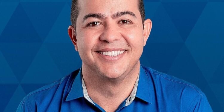 Rildo Amaral insiste em recuperar aumento do próprio salário, mas sofre nova derrota na Justiça