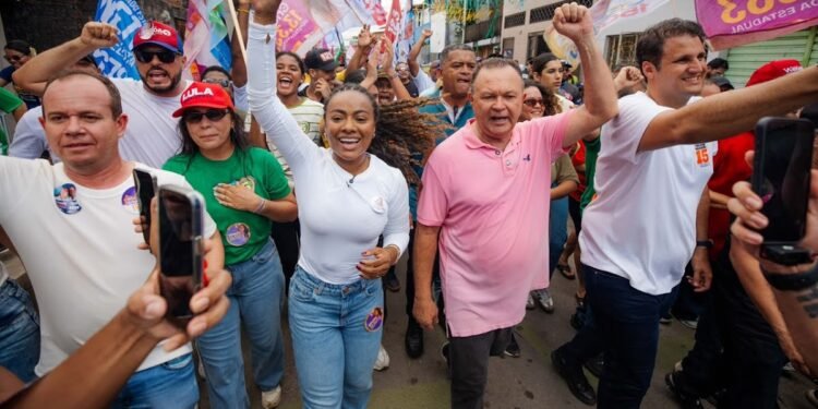 Brandão, Orleans e Cricielle reúnem mais de 1,5 mil pessoas em caminhada no São Francisco