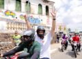 Orleans Brandão anuncia isenção de IPVA para motoristas de aplicativo e mototaxistas durante ato com a categoria