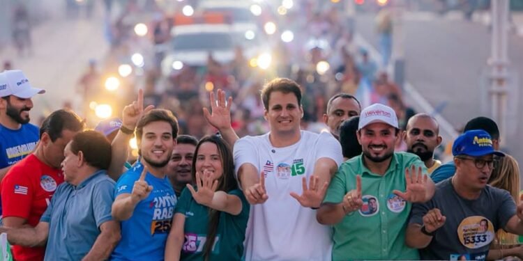 Multidão acompanha Orleans em Vargem Grande, que anuncia ações para água, saúde e segurança