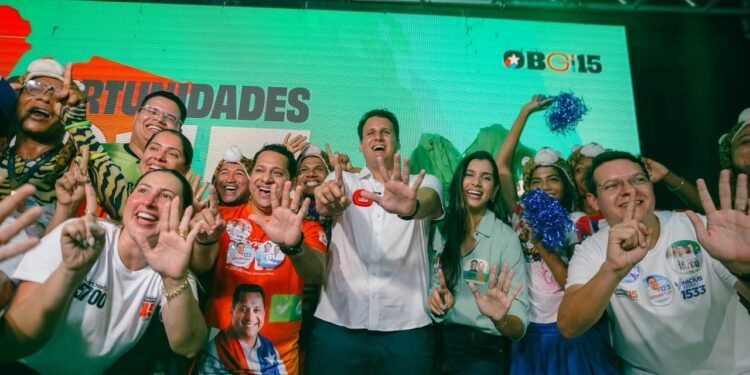 Orleans Brandão fortalece parceria com Marlon Botão e mobiliza apoiadores em encontro lotado na Vila Embratel