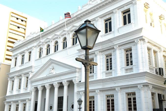 Justiça atende pedido da Prefeitura de Buriti, suspende restrições sobre os juros do FUNDEF e garante continuidade dos investimentos na educação