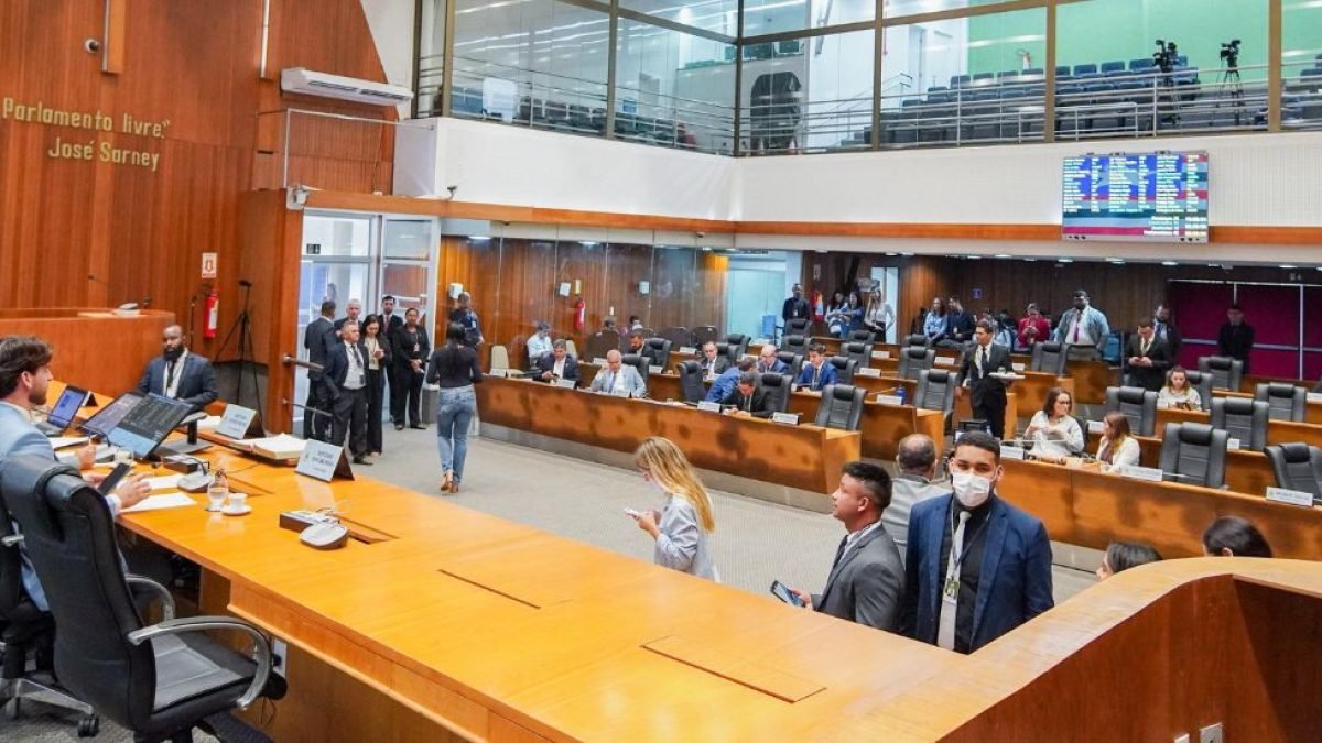 Sessão plenária na qual foi aprovada a Medida Provisória 489/2025, que institui o Programa de Pagamento e Parcelamento de créditos tributários
